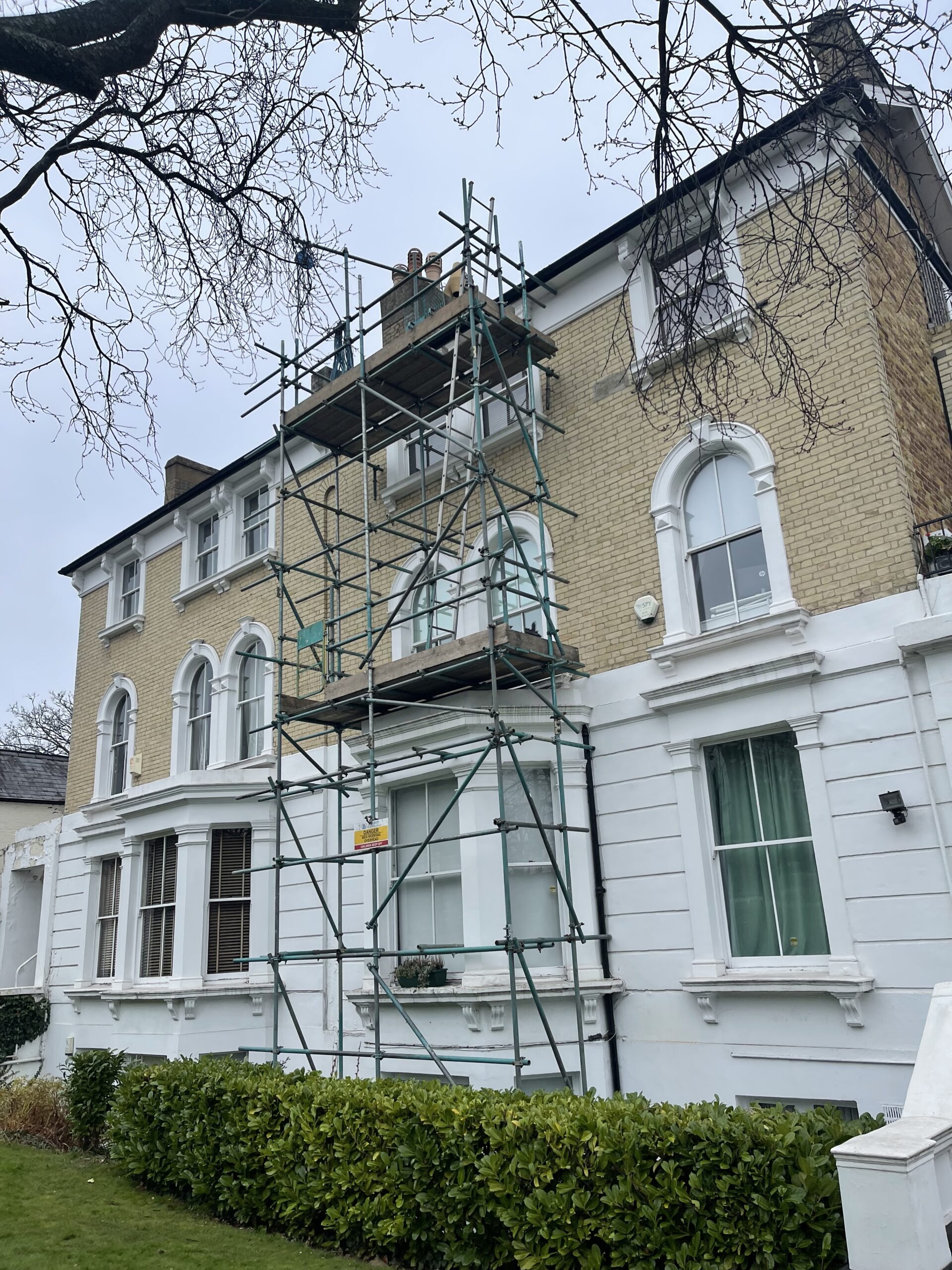 L&A Scaffolding Surrey London