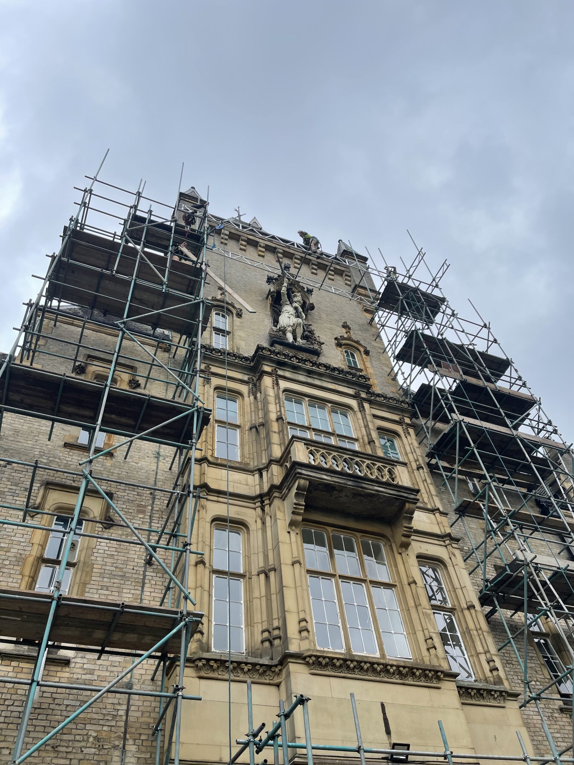 L&A Scaffolding Surrey London